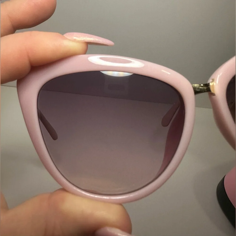 Kate Spade NWOT Cissy Light Pink Cat Eye Frame Sunglasses w/Gradient Lenses